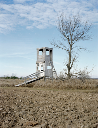 Illustration for article titled Deer Stand and Deliver: The Hunting Blinds of the Midwest